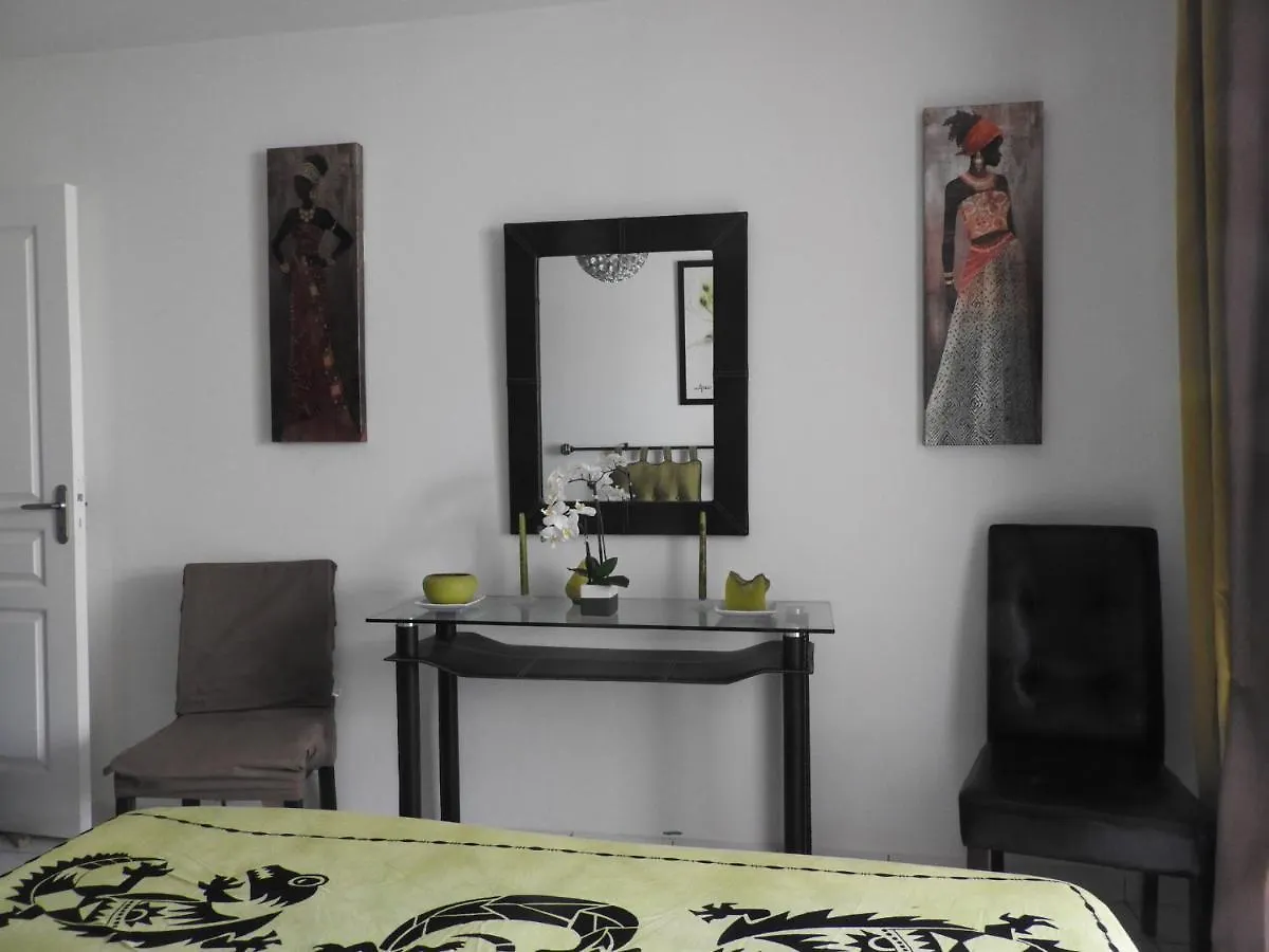 Apartment Lauris - Residence Savannah, 1 Ou 2 Chambres Avec Cuve Saint-Francois