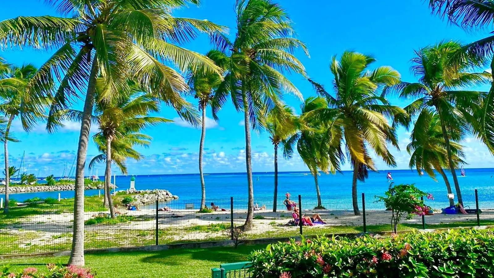 Apartment Lauris - Residence Savannah, 1 Ou 2 Chambres Avec Cuve Saint-Francois  Guadeloupe